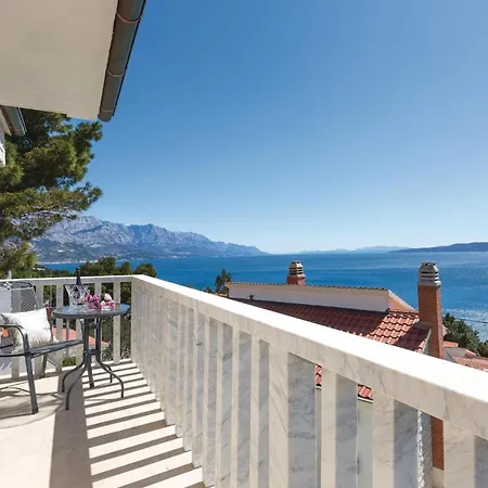 Lovely Home In Marusici With Kitchen